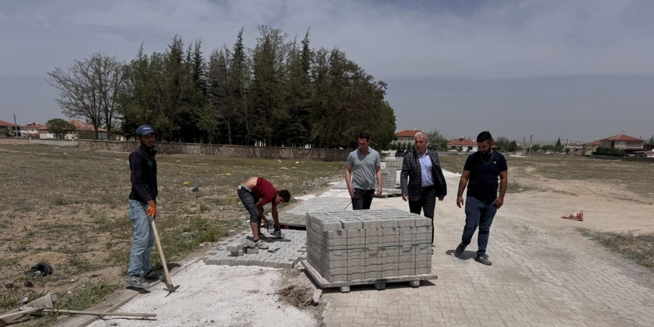 Kulu'da yol çalışmaları sürüyor