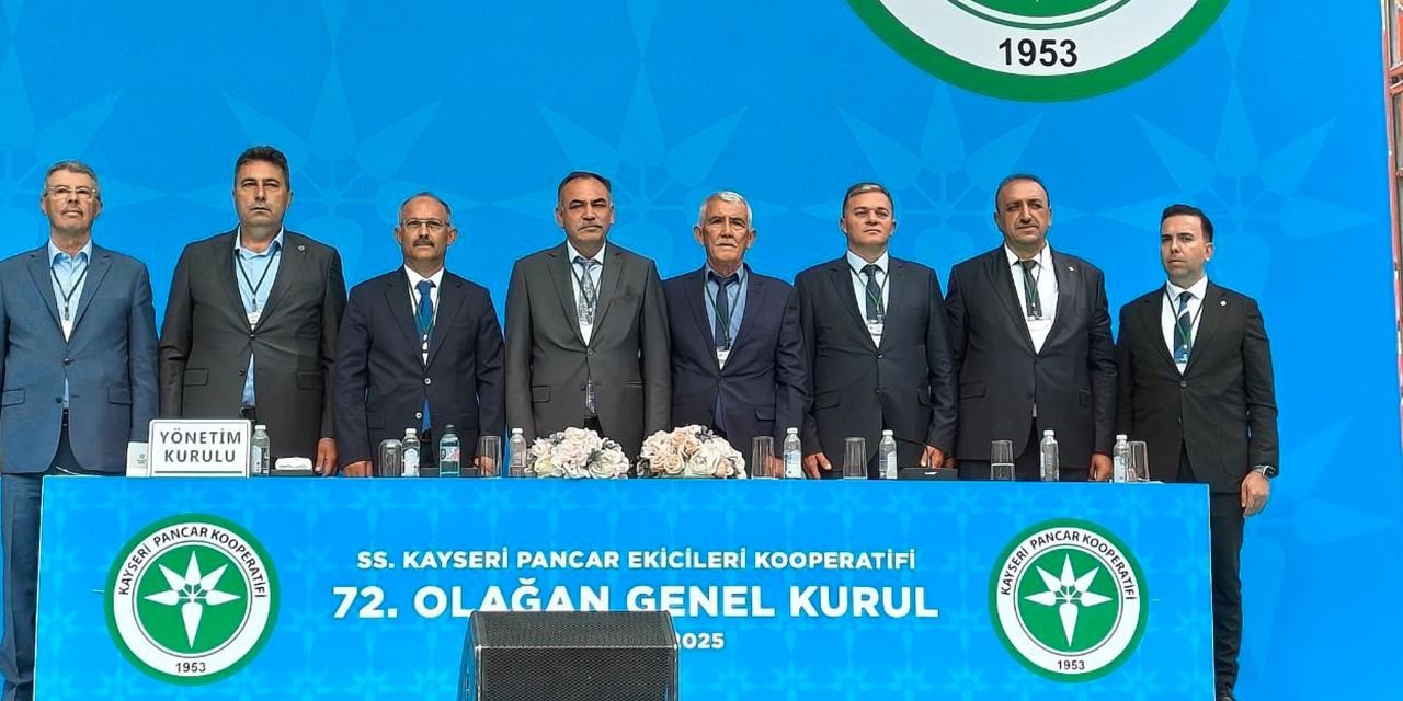 Sandıkta “Mavi” Zafer: Hüseyin Akay güven tazeledi