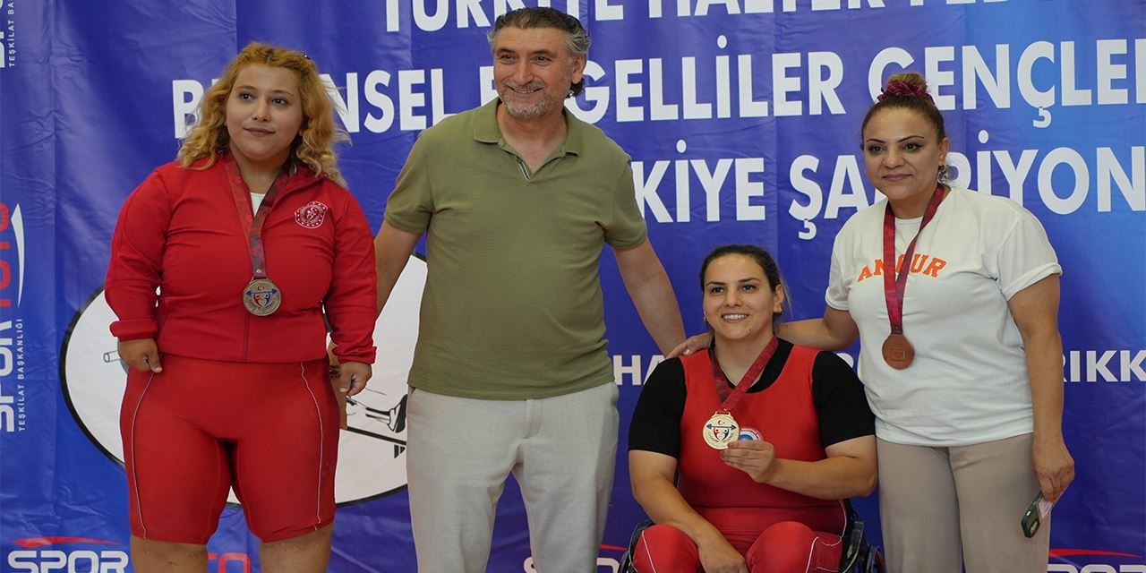 Kırıkkale’de demir bilekler sahnedeydi