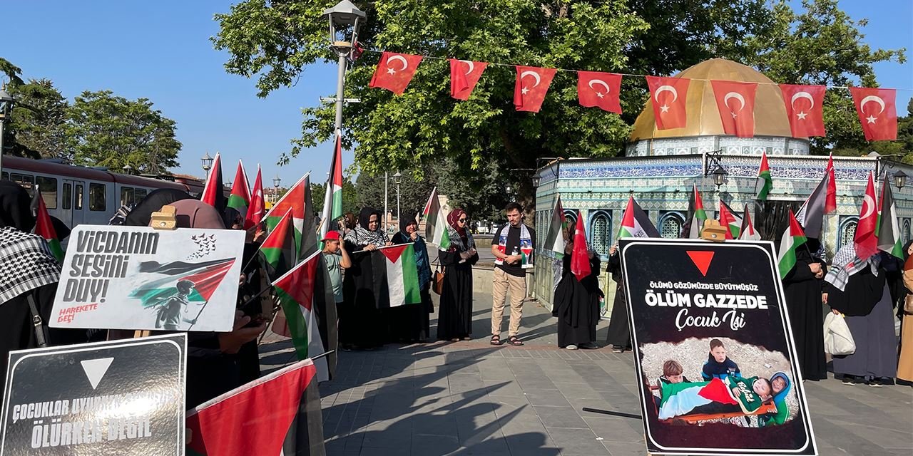 Konya’da kadınlar Gazze için meydandaydı