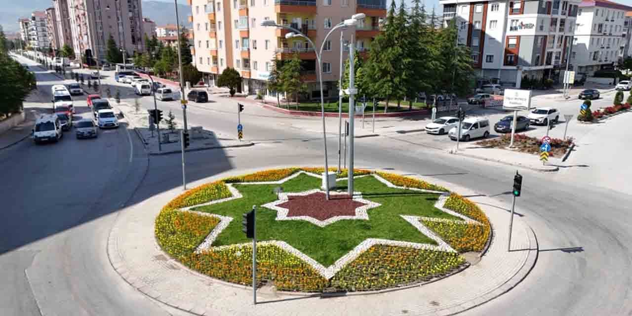 Ereğli’de orta refüjler renkleniyor, şehir estetiği güçleniyor