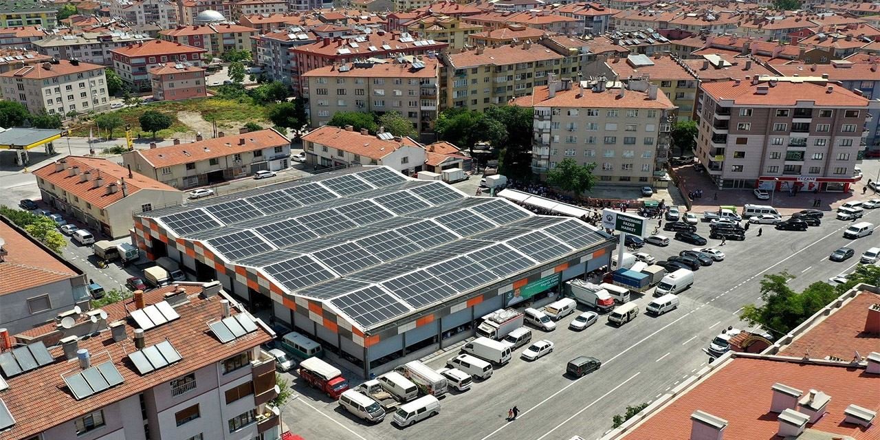 Karatay’dan enerji devrimi: Güneş, kente güç veriyor