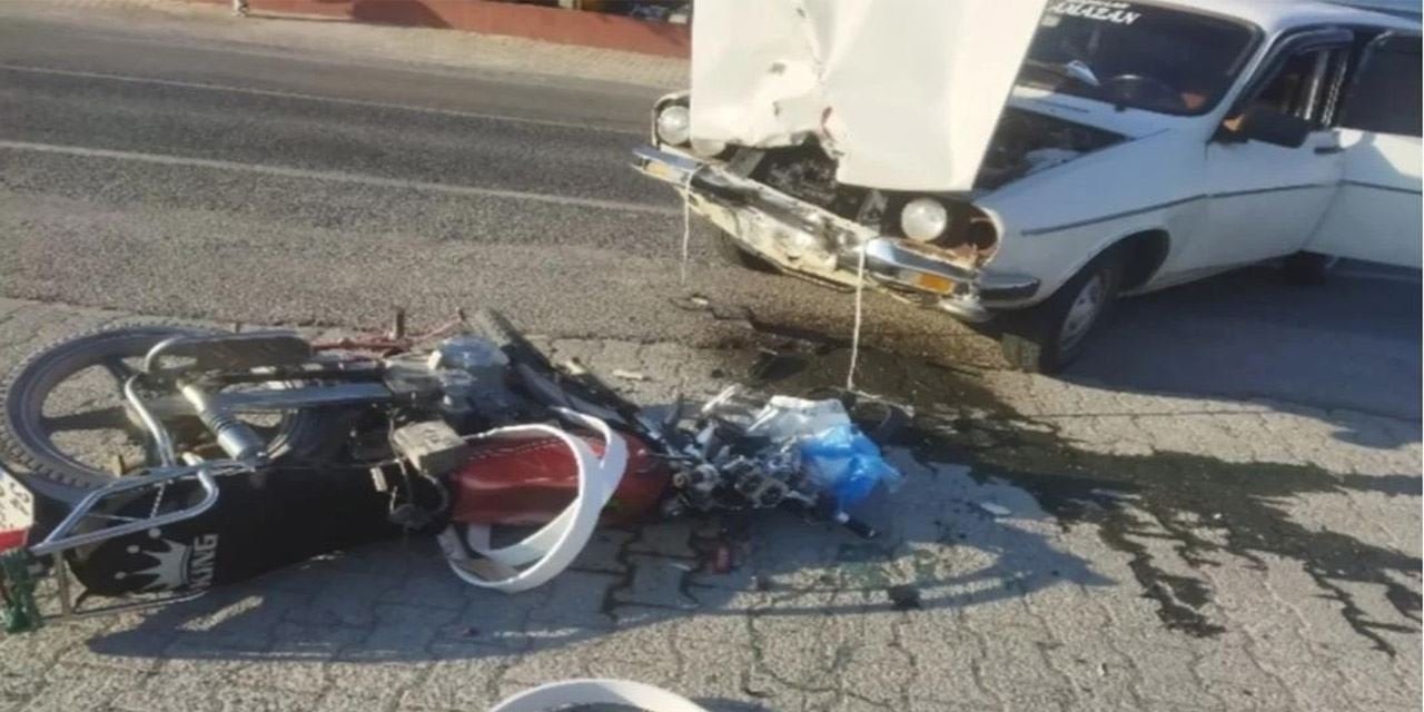 Yürekleri ağza getiren çarpışma: Motosiklet sürücüsü yaralandı
