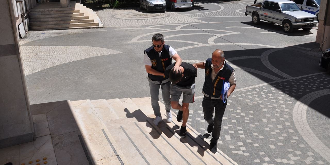 Zehir taciri saklanamadı: Akşehir’de suçüstü yakalandı