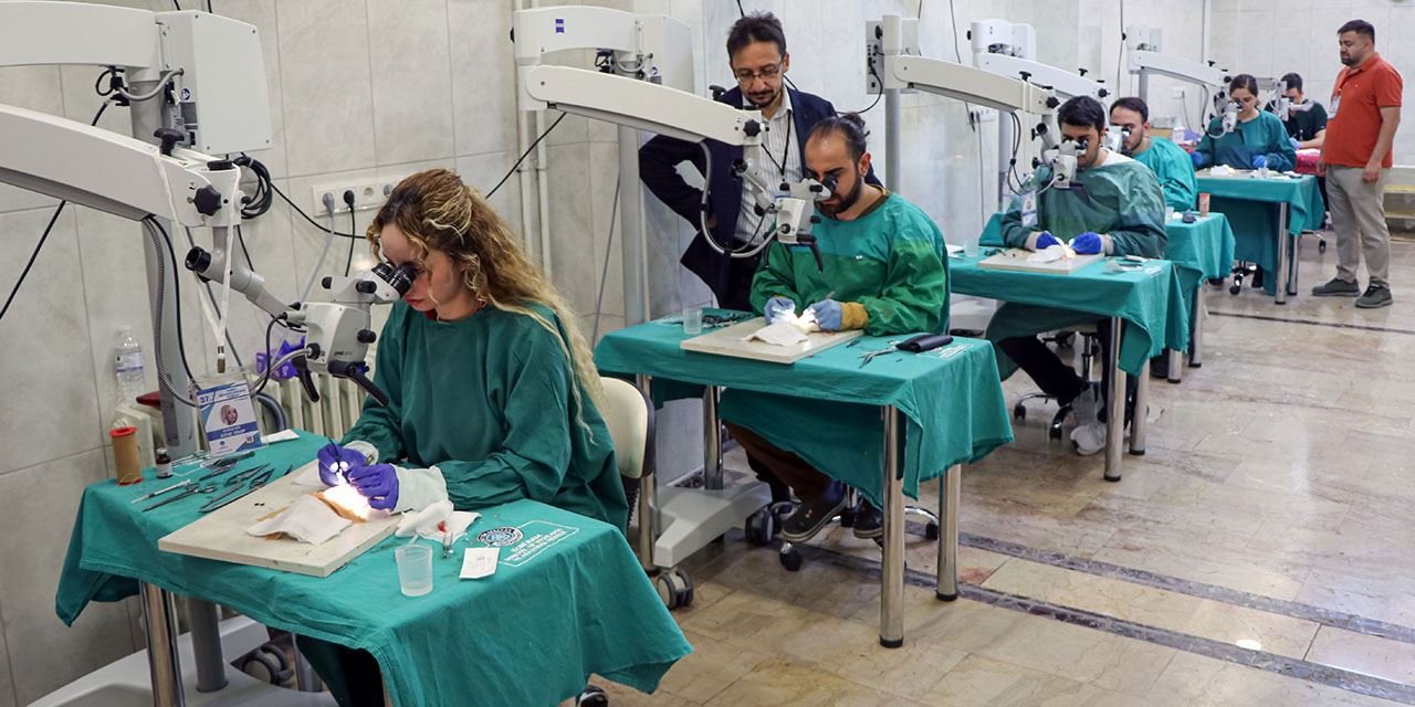 NEÜ, mikrocerrahi eğitiminde Türkiye’de tek olmayı sürdürüyor
