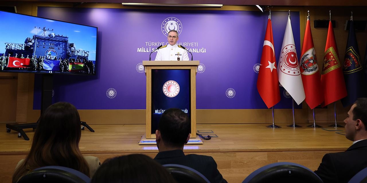MSB: ''3 PKK’lı teslim oldu, sınırda 203 kaçak yakalandı''