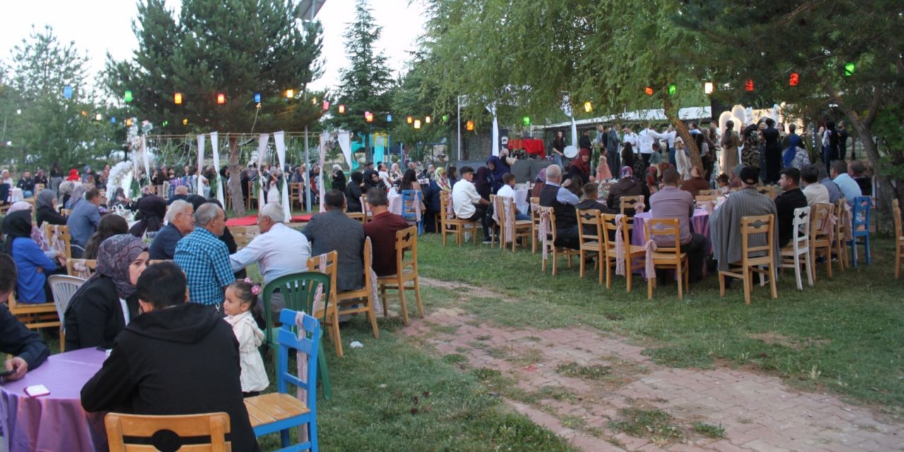 Sarayönü’nde kır düğünlerine yoğun ilgi