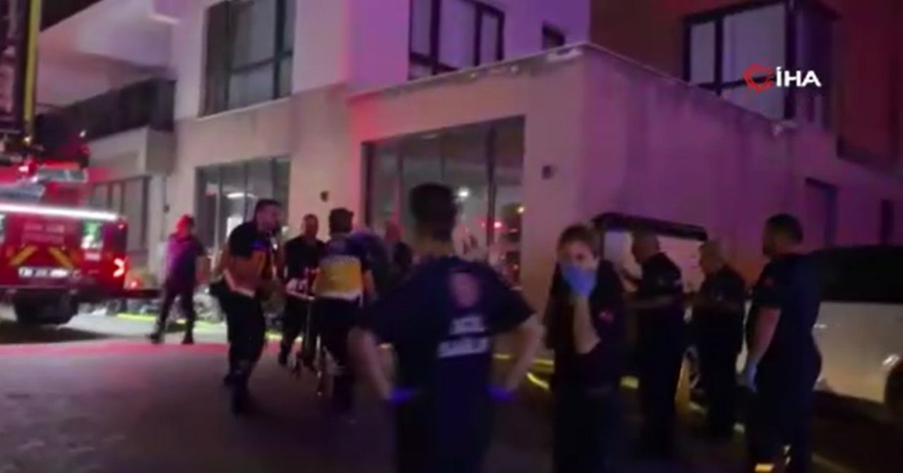26 katlı binada yangın faciası; 3 kişi öldü, 27 yaralı