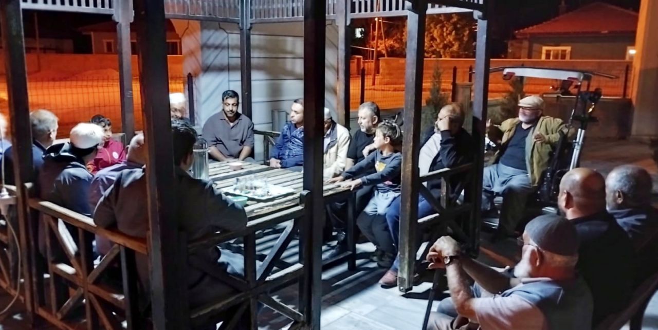 Sarayönü'nde çay eşliğinde hadis sohbetleri