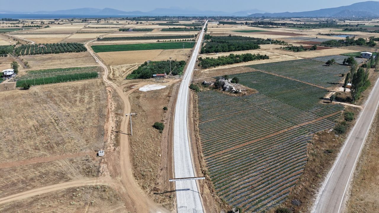 Mahalle yolları tek tek tamamlanıyor