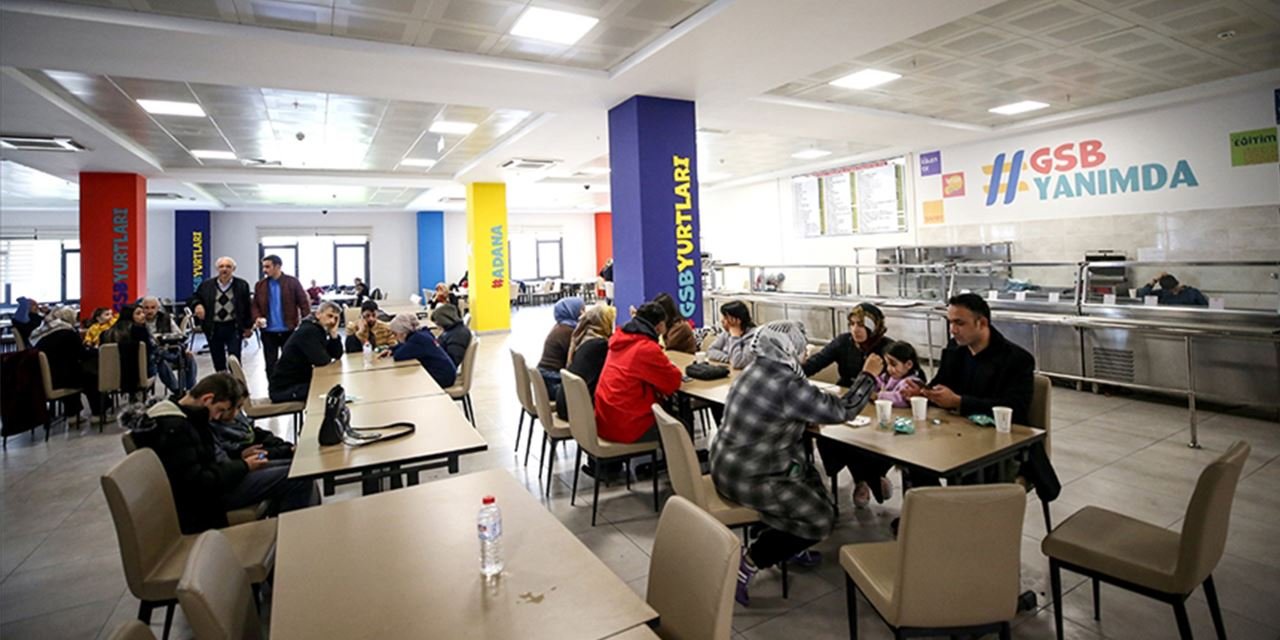 GSB yurtları afetzedelere açıldı