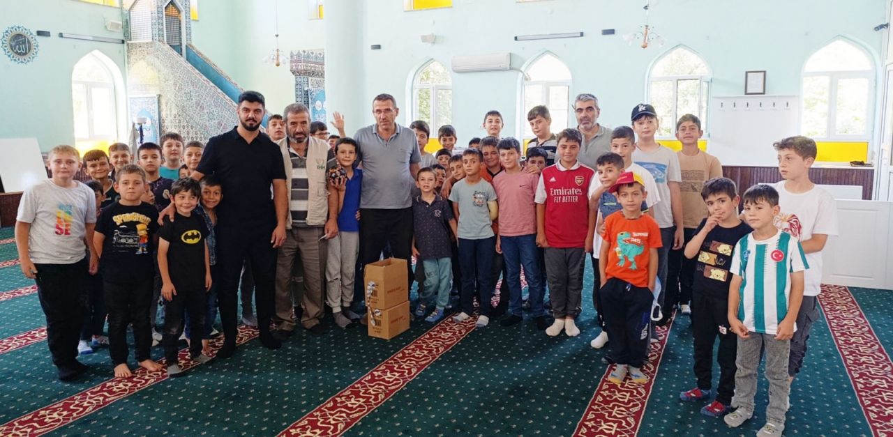 İHH Ladik’ten yaz Kur’an kursu öğrencilerine ikram