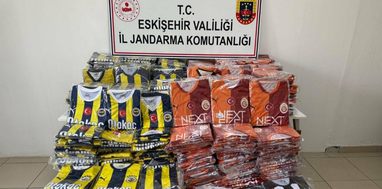 Eskişehir’de kaçak forma operasyonu: 1121 faturasız ürün ele geçirildi