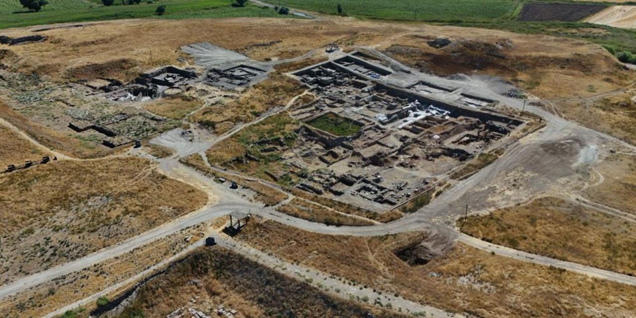 Kültepe’de 4 Bin Yıllık Sır: Sarayların Arasında Yeni Evler Ortaya Çıktı