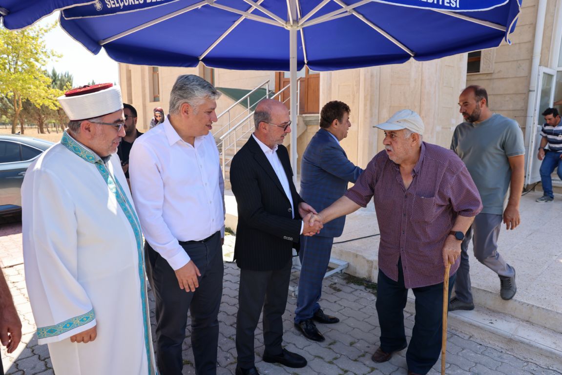 Selçuklu’da Cuma buluşmaları vatandaşlarla köprü olmaya devam ediyor