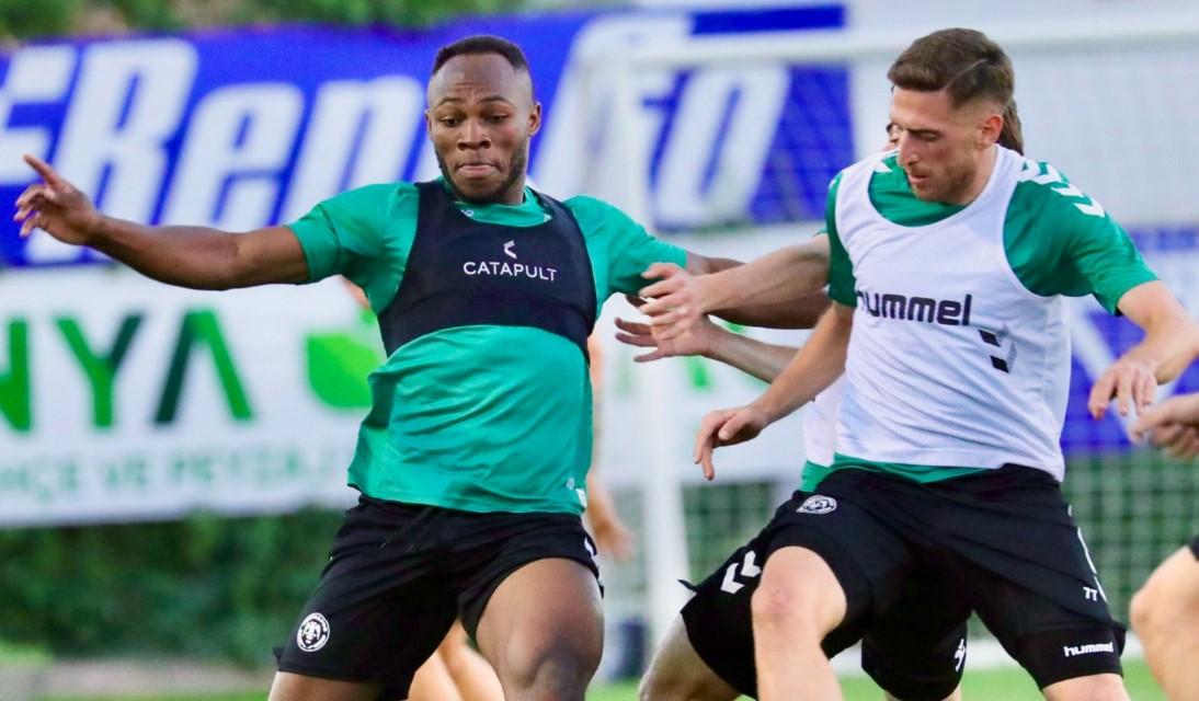Konyaspor Muleka'yı 10 günde ikna ederek renklerine kattı