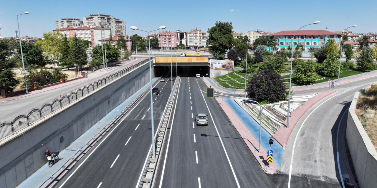 Azerbaycan Alt Geçidi’nde asfalt yenileme çalışmaları tamamlandı