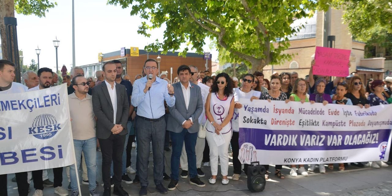 ‘Doktorun hastasına cinsiyetçi ve aşağılayıcı tutumu kabul edilemez’
