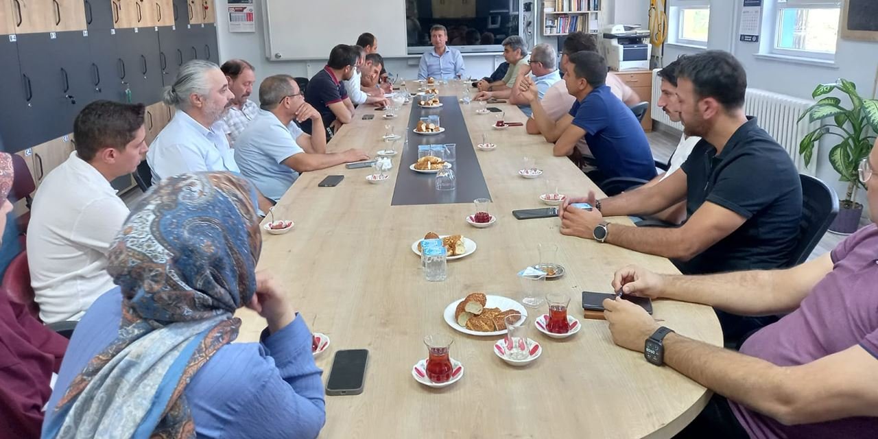 İlkokul müdürleri yeni eğitim yılı için toplandı