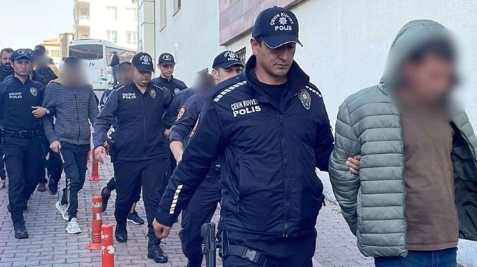 Torbacılara darbe: Operasyonla yakalanan 8 şüpheli tutuklandı