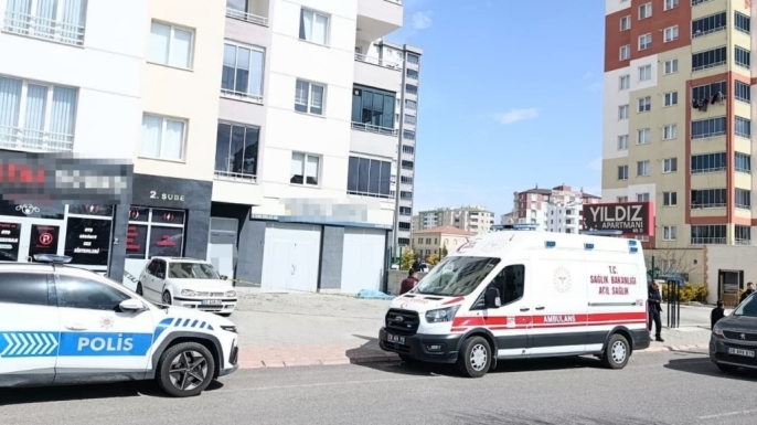 Kayseri’de talihsiz kaza: Balkondan düşen yaşlı adam hayatını kaybetti