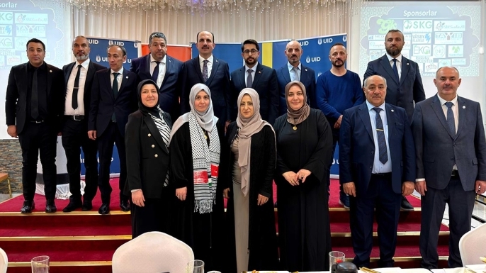 Stockholm’de duygusal buluşma: Başkan Altay Konyalı gurbetçilerle bir araya geldi