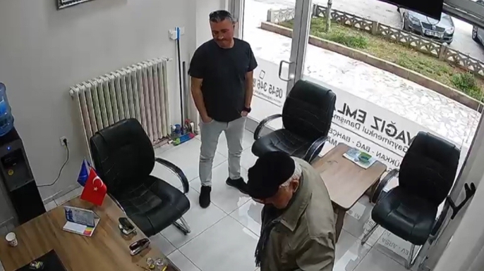 Cezmi amca, dolandırıcılardan son anda kurtuldu!