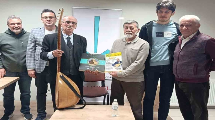 Yarım asırlık ozana Konya’da anlamlı gece! Âşık Ataroğlu sahnedeydi