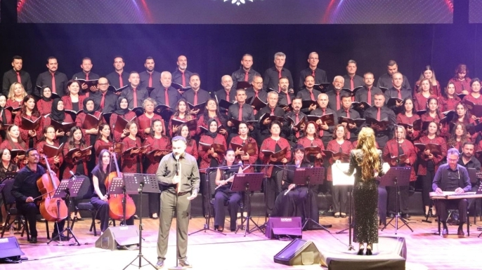 Konya Maarif Korosu ilk yılını muhteşem konserle kutladı