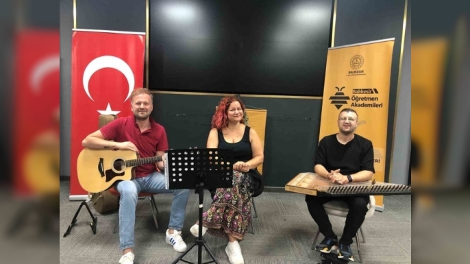 Müzik Akademisi'nde öğretmenler coşkulu bir final gecesi yaşadı