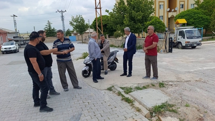 TOKİ konutlarında dönüşüm başladı: Kadınhanı’nda yollar yenileniyor