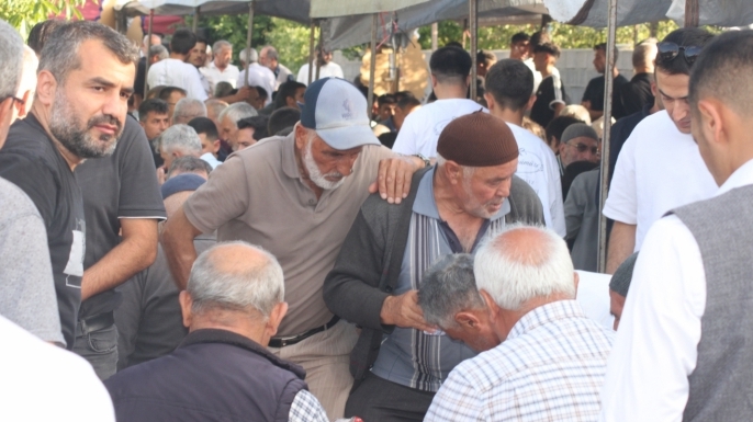 Aslım ve Poyraz ailelerinin mutlu günü