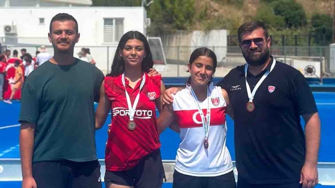 Konyalı genç hokeycilerden milli başarı!