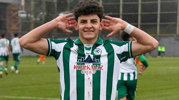 Konyasporlu genç futbolcunun başını Galatasaray sevdası yaktı