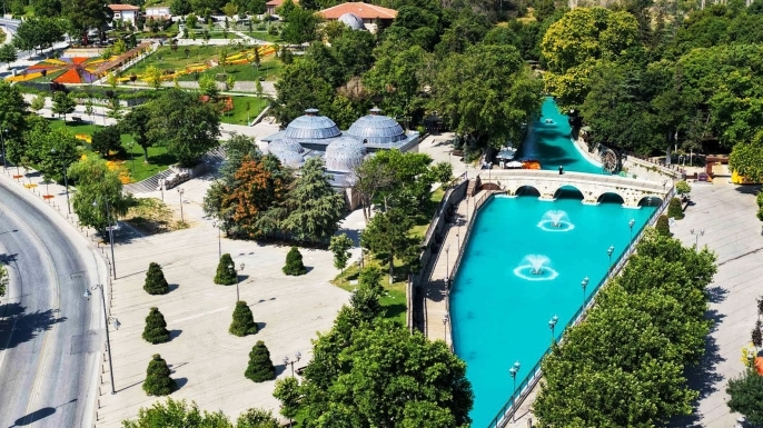 Meramda hayat yeniden canlanıyor: Akşam sohbetleri yeniden başlayacak