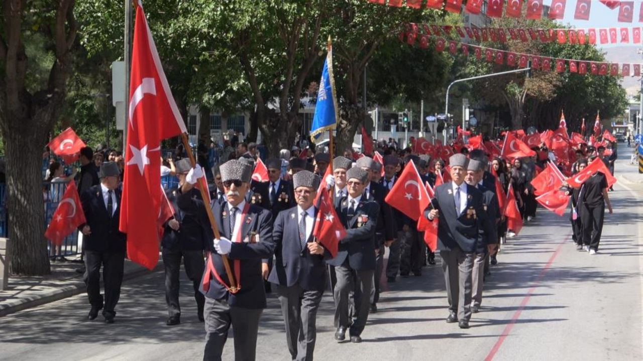 30-agustosun-gururu-konyada-torenlerle-yasatildi3.jpg