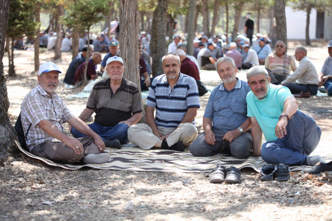 karatayli-emekliler-beysehirde-bulustu1.jpg