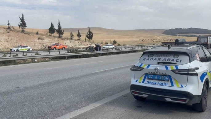Tag otoyolu'nda kanlı kaza: Kontrolden çıkan otomobil taklalar