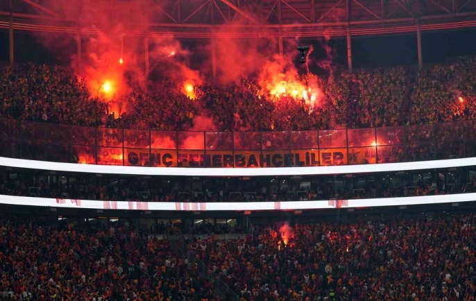 Galatasaray, Fenerbahçe\