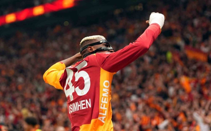 Galatasaray, Fenerbahçe\