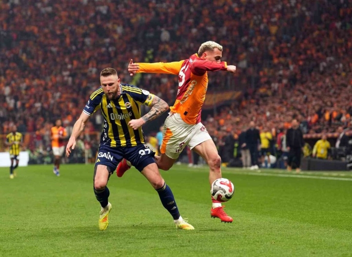 Galatasaray, Fenerbahçe\