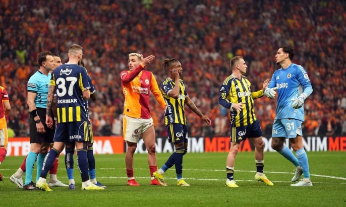 Galatasaray, Fenerbahçe\