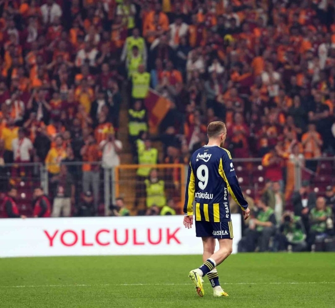 Galatasaray, Fenerbahçe\