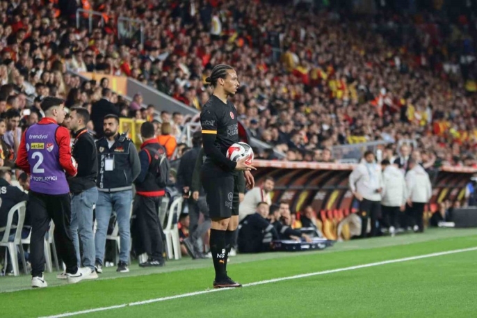 Galatasaray, Göztepe\