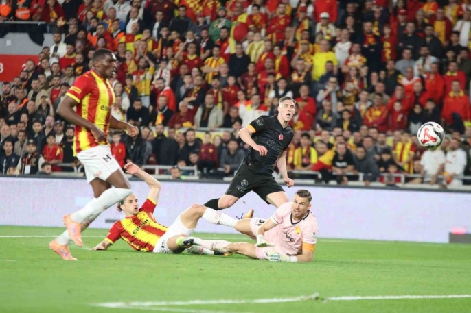 Galatasaray, Göztepe\