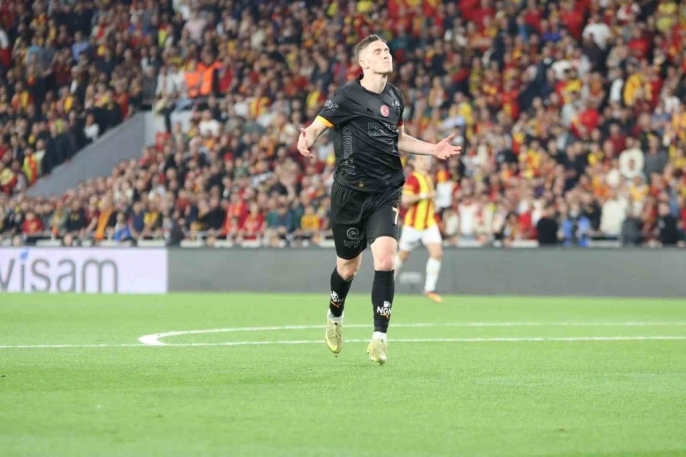 Galatasaray, Göztepe\