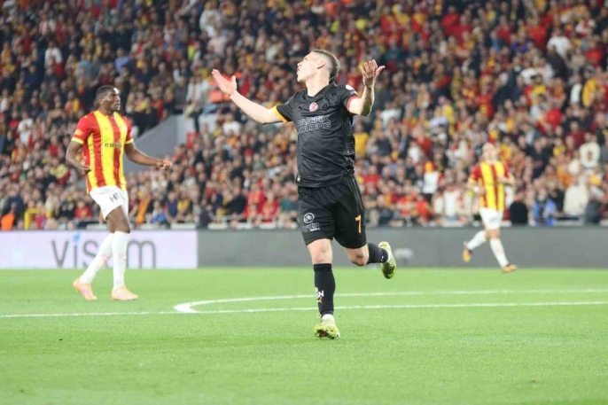 Galatasaray, Göztepe\