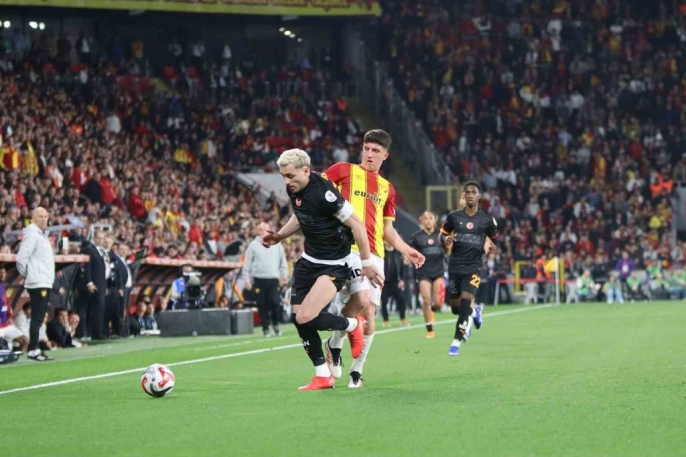 Galatasaray, Göztepe\