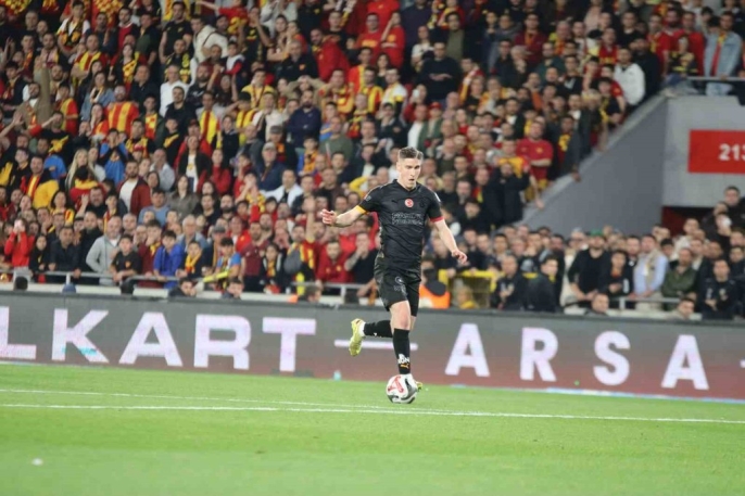 Galatasaray, Göztepe\