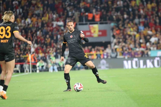 Galatasaray, Göztepe\